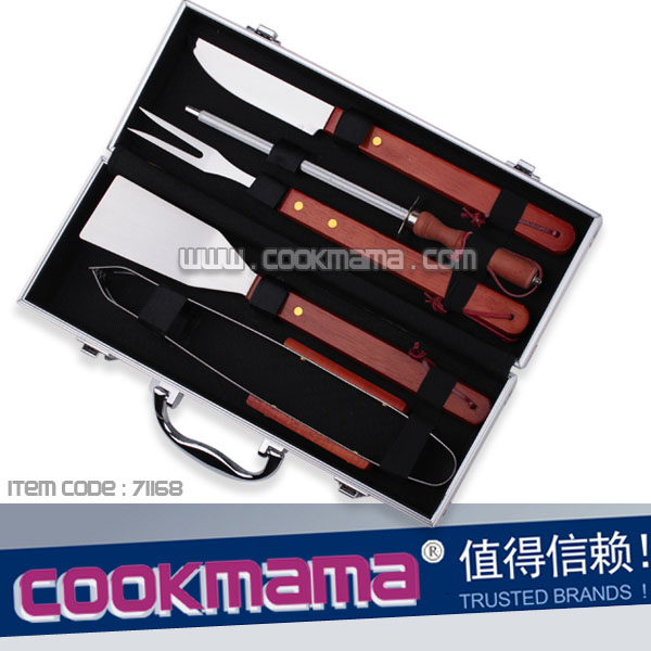 5pcs hard wood red handle bbq tool set with case