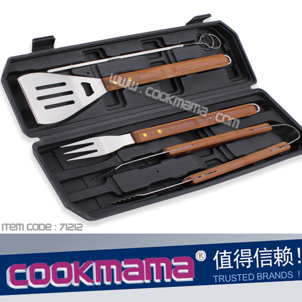 5pcs wood handle bbq tool set with plastic case