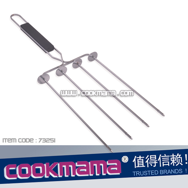 chrome plated bbq skewer with wood handle,4pcs skewers,4 in 1 BBQ Skewers set